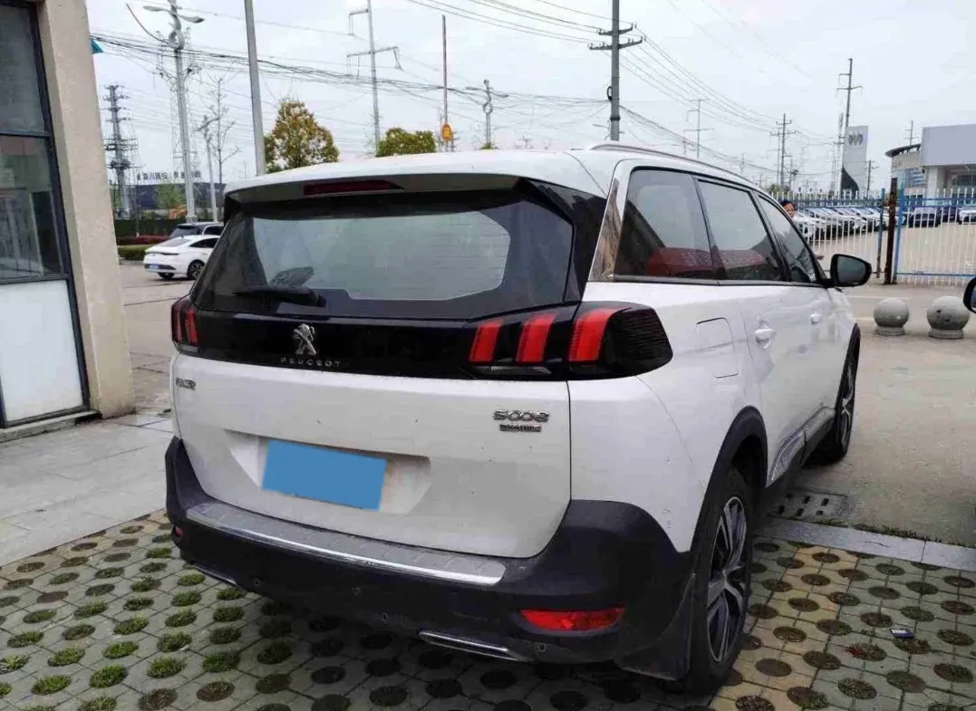 2019 Peugeot 5008 1.6T 170HP L4 6AT,autocango,china used car exporter,china ev exporter,chinese used car exporter,chinese used ev exporter