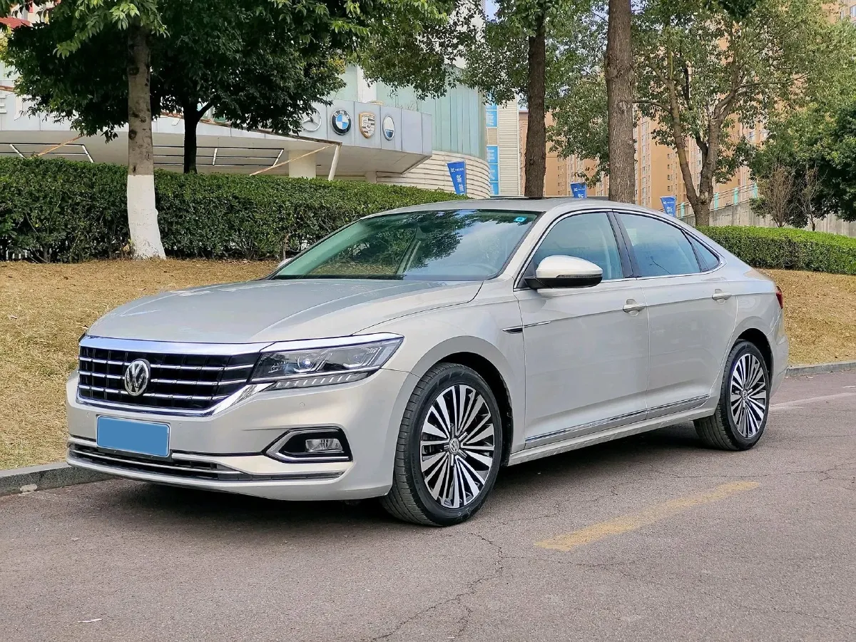 2019 Volvo V40 1.5T 152HP L4 6AT,autocango,china used car exporter,china ev exporter,chinese used car exporter,chinese used ev exporter