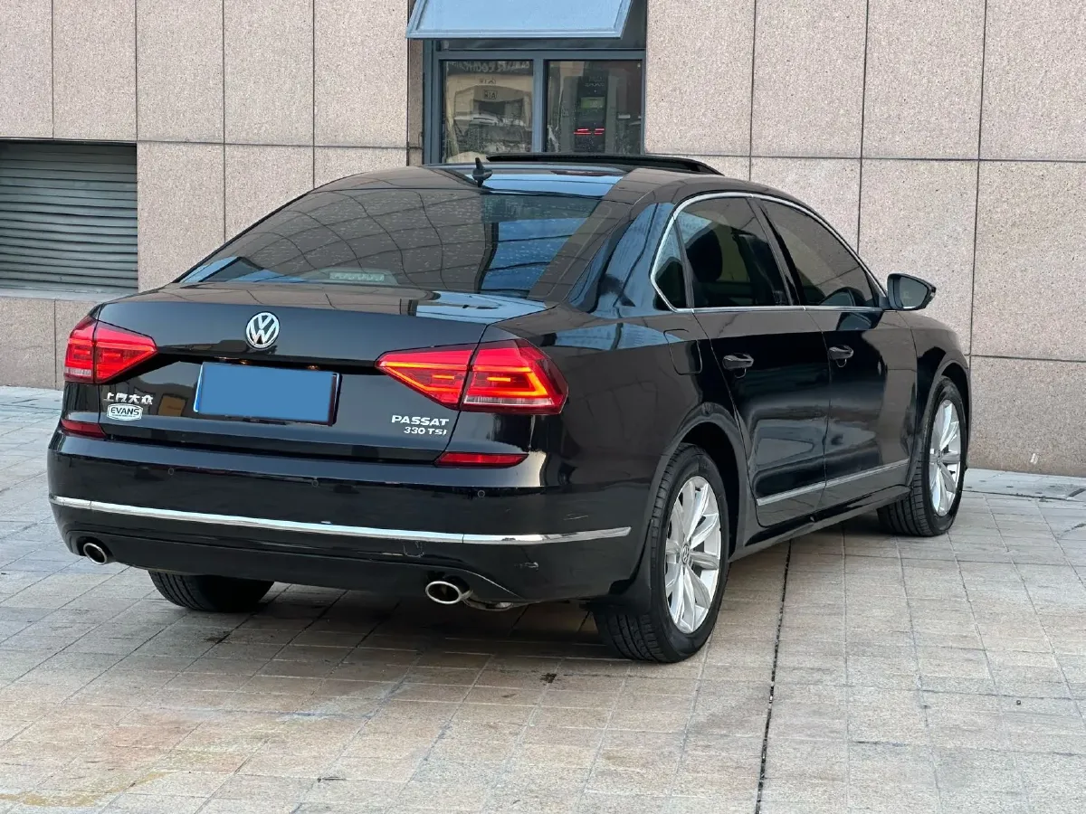 2017 Volkswagen Passat 1.8T 180HP L4 7DCT,autocango,china used car exporter,china ev exporter,chinese used car exporter,chinese used ev exporter