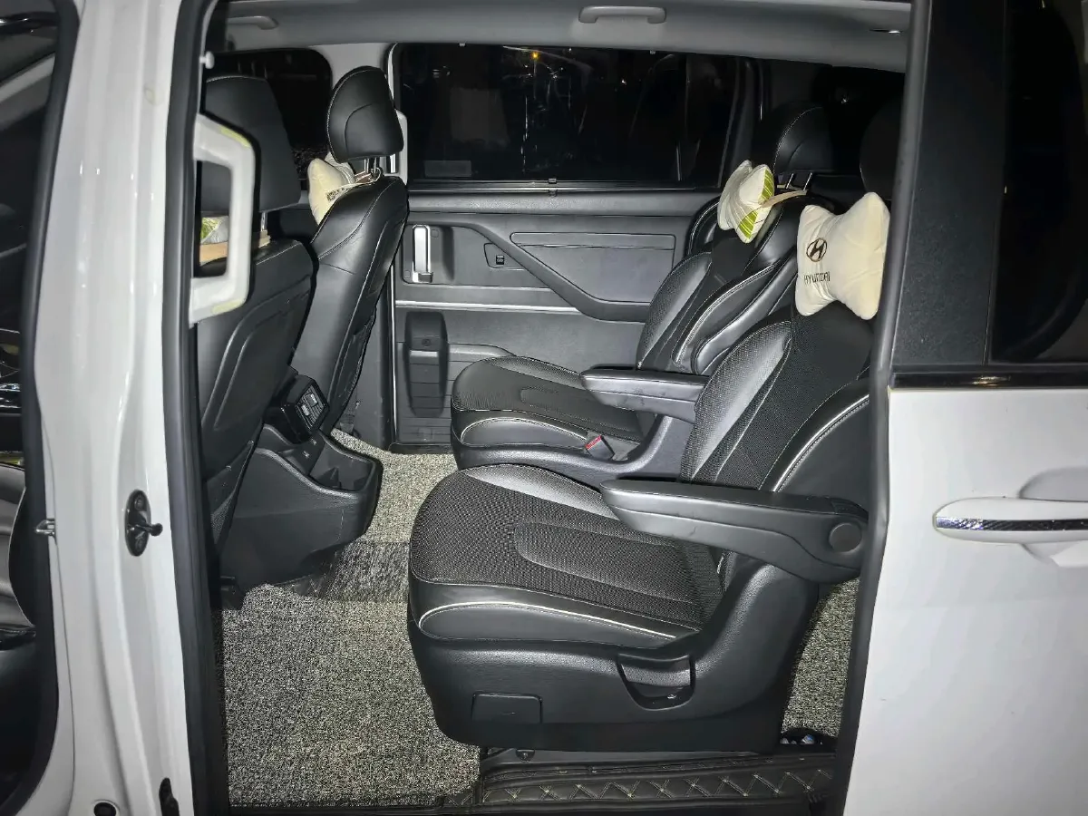 2021 Hyundai Custo 1.5T 170HP L4 8AT,autocango,china used car exporter,china ev exporter,chinese used car exporter,chinese used ev exporter