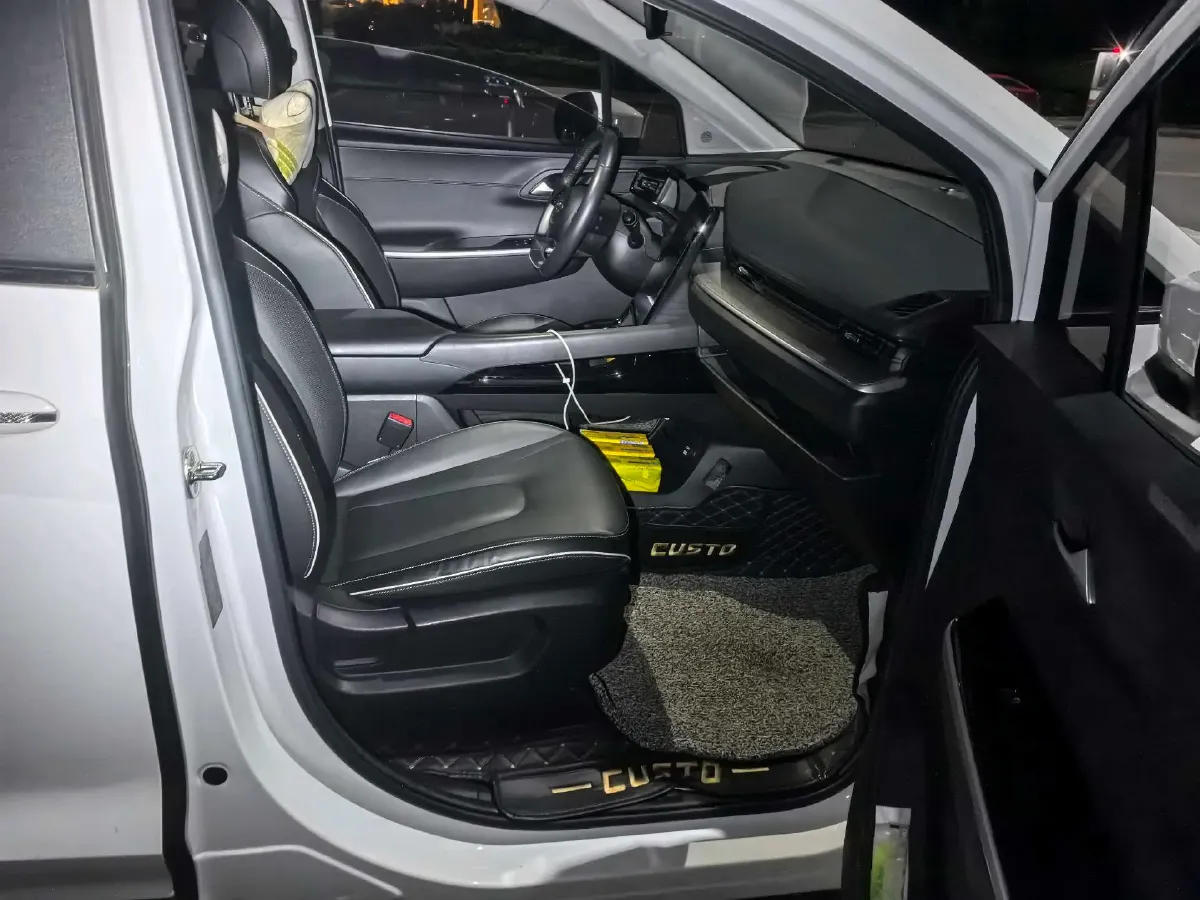 2021 Hyundai Custo 1.5T 170HP L4 8AT,autocango,china used car exporter,china ev exporter,chinese used car exporter,chinese used ev exporter