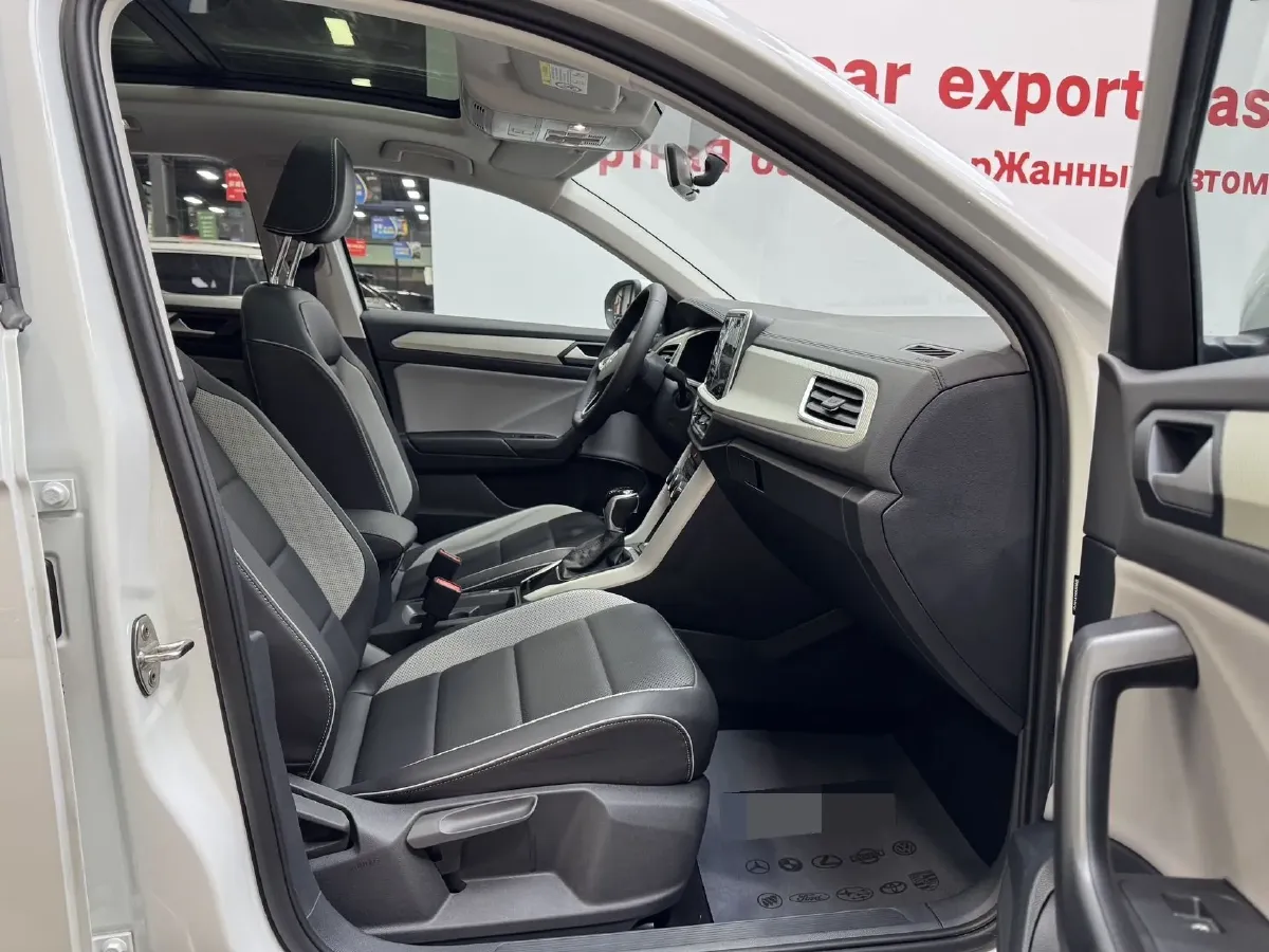 2023 Volkswagen T-Roc 1.4T 150HP L4 7DCT,autocango,china used car exporter,china ev exporter,chinese used car exporter,chinese used ev exporter