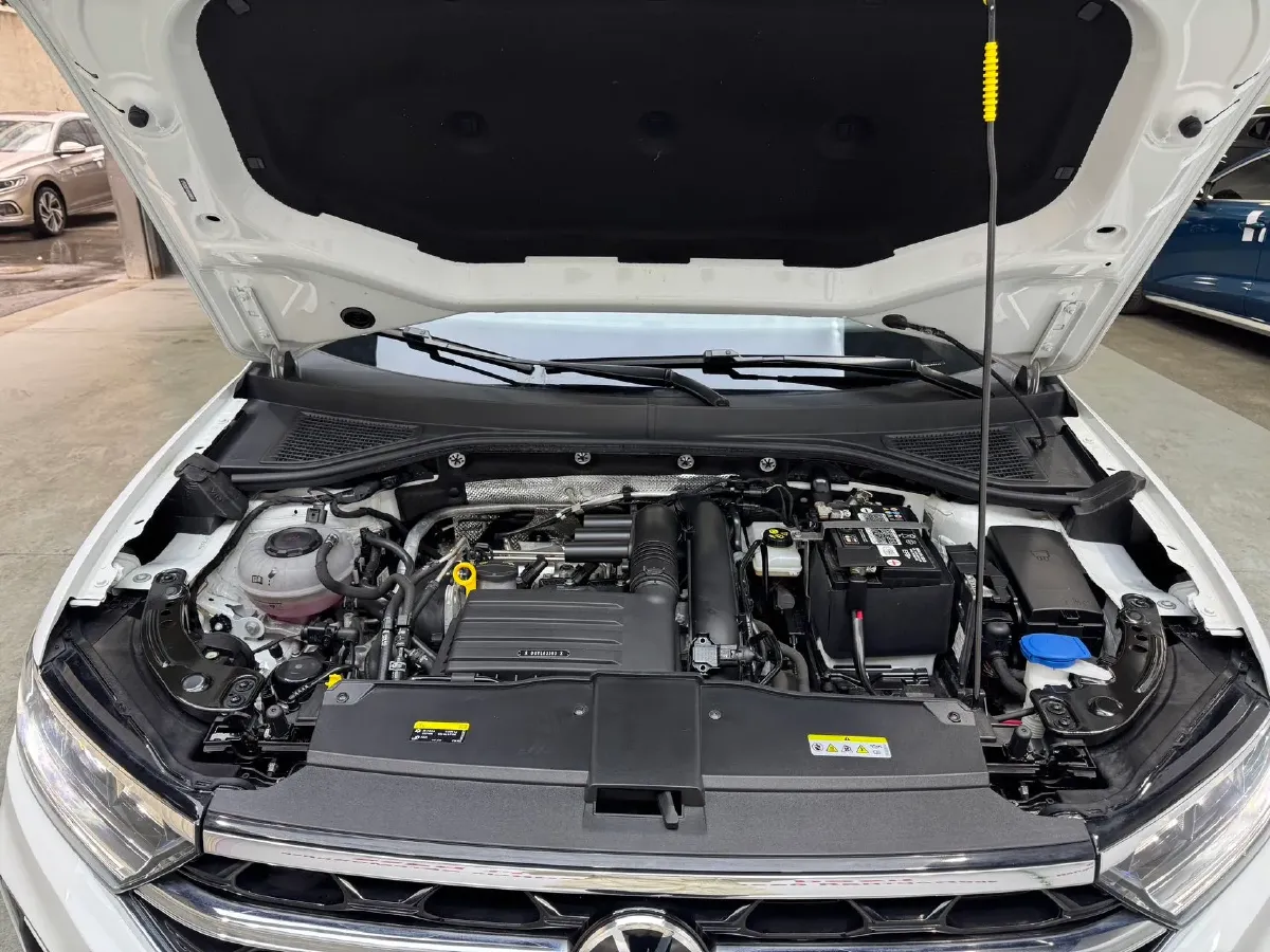 2023 Volkswagen T-Roc 1.4T 150HP L4 7DCT,autocango,china used car exporter,china ev exporter,chinese used car exporter,chinese used ev exporter