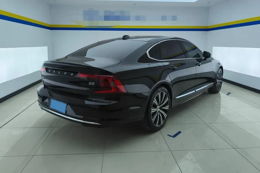 2025 Volvo S90 2.0T 250HP L4 8AT,autocango,china used car exporter,china ev exporter,chinese used car exporter,chinese used ev exporter