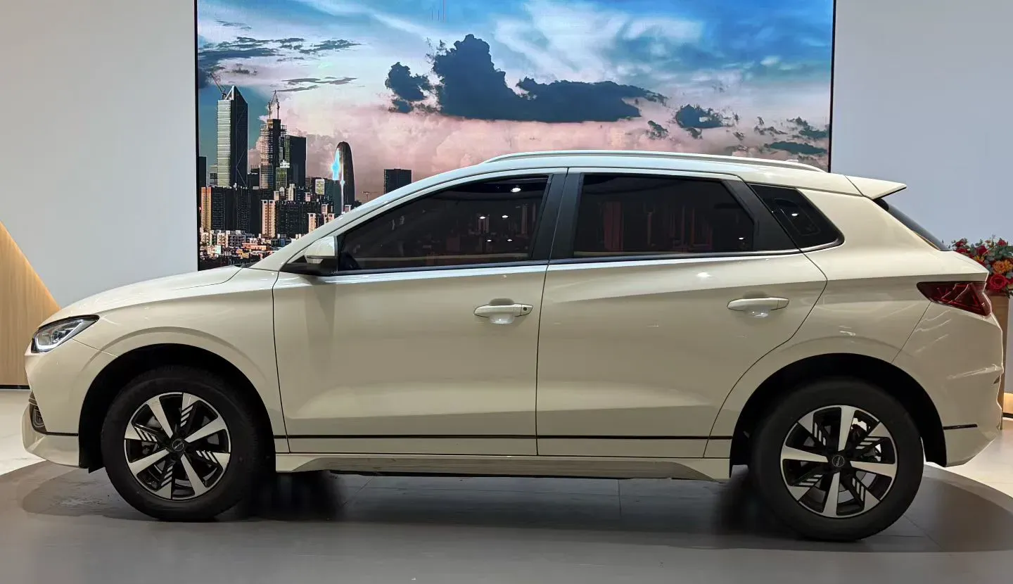 2023 BYD e2 BEV 43.2KWH,autocango,china used car exporter,china ev exporter,chinese used car exporter,chinese used ev exporter