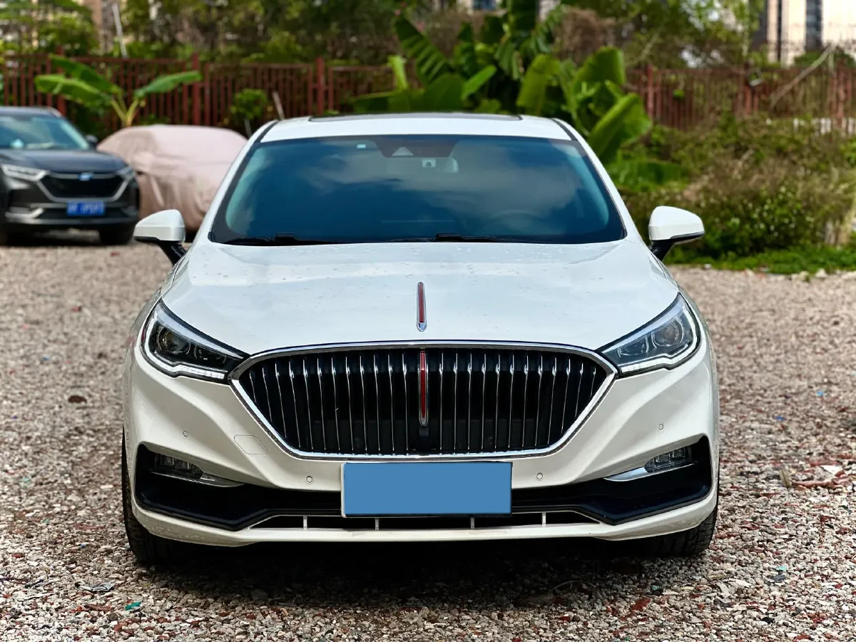 2022 HongQi H5 1.8T 197HP L4 6AT,autocango,china used car exporter,china ev exporter,chinese used car exporter,chinese used ev exporter