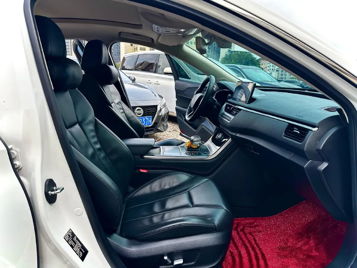 2022 HongQi H5 1.8T 197HP L4 6AT,autocango,china used car exporter,china ev exporter,chinese used car exporter,chinese used ev exporter