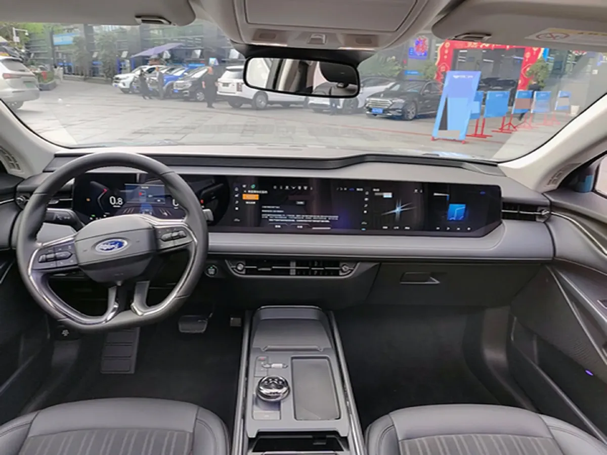 2023 Ford Mondeo 1.5T 190HP L4 8AT,autocango,china used car exporter,china ev exporter,chinese used car exporter,chinese used ev exporter