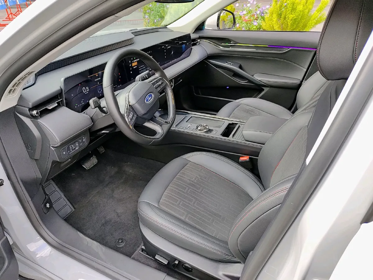 2023 Ford Mondeo 1.5T 190HP L4 8AT,autocango,china used car exporter,china ev exporter,chinese used car exporter,chinese used ev exporter