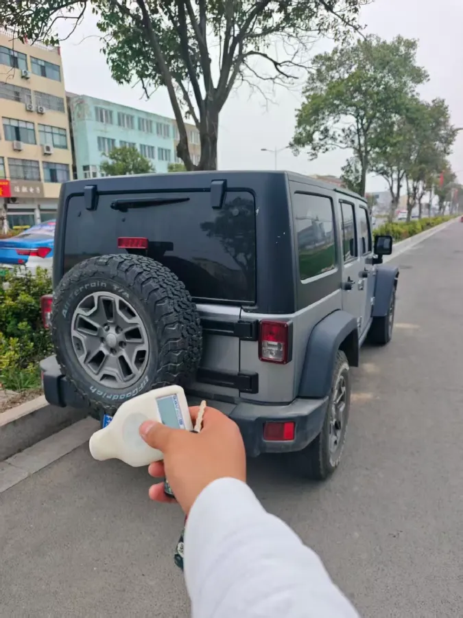 2017 Jeep Wrangler 3.6L 284HP V6 5AT,autocango,china used car exporter,china ev exporter,chinese used car exporter,chinese used ev exporter