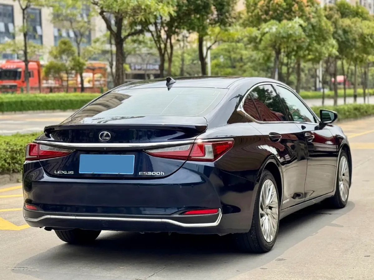 2020 Lexus ES 2.5L 178HP L4 E-CVT Hybrid,autocango,china used car exporter,china ev exporter,chinese used car exporter,chinese used ev exporter