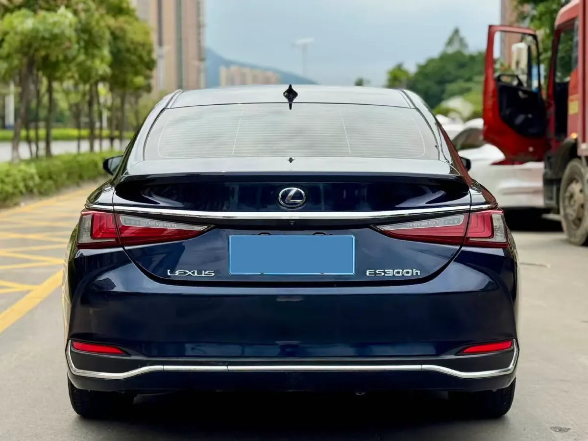 2020 Lexus ES 2.5L 178HP L4 E-CVT Hybrid,autocango,china used car exporter,china ev exporter,chinese used car exporter,chinese used ev exporter