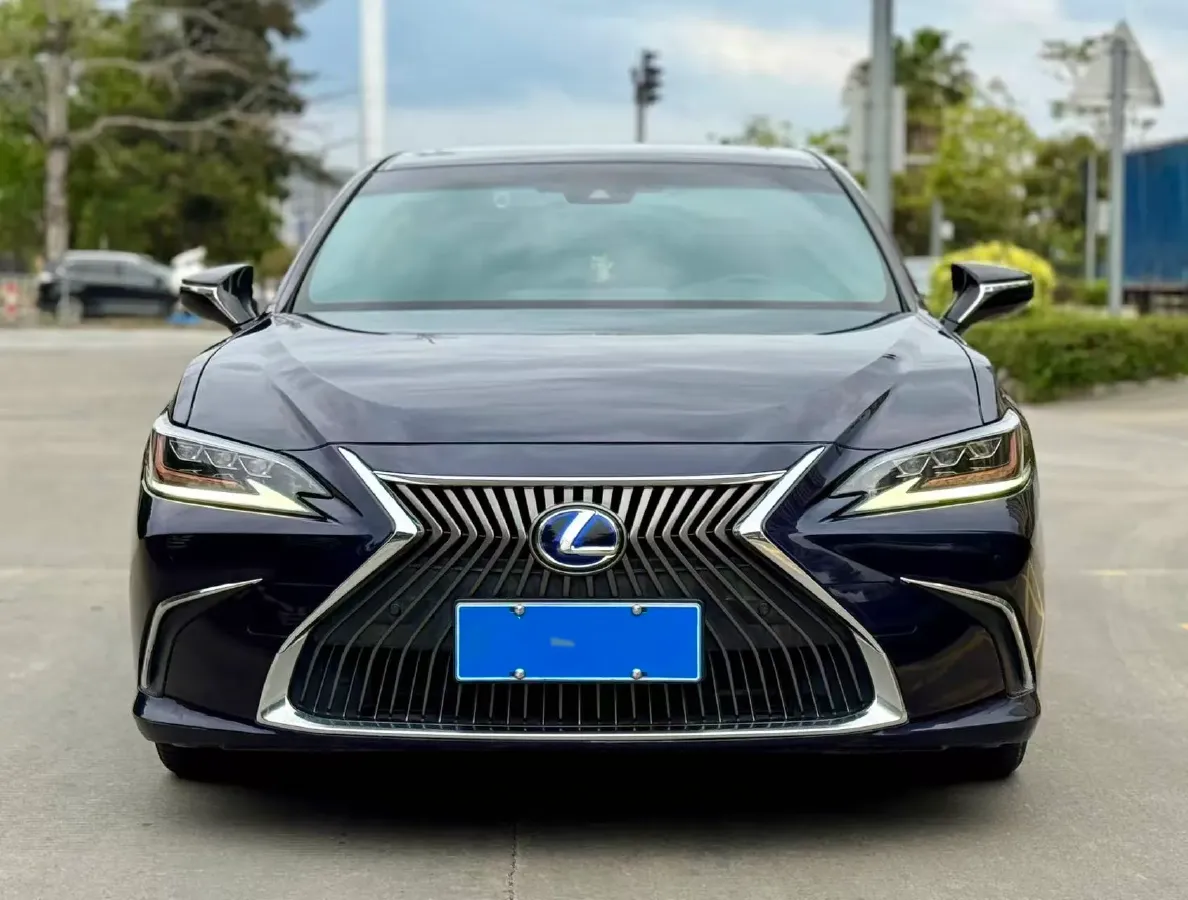 2020 Lexus ES 2.5L 178HP L4 E-CVT Hybrid,autocango,china used car exporter,china ev exporter,chinese used car exporter,chinese used ev exporter
