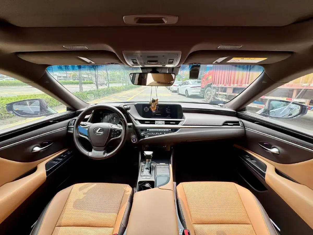 2020 Lexus ES 2.5L 178HP L4 E-CVT Hybrid,autocango,china used car exporter,china ev exporter,chinese used car exporter,chinese used ev exporter