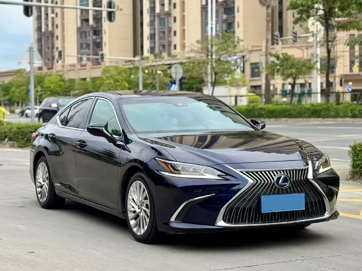2020 Lexus ES 2.5L 178HP L4 E-CVT Hybrid,autocango,china used car exporter,china ev exporter,chinese used car exporter,chinese used ev exporter