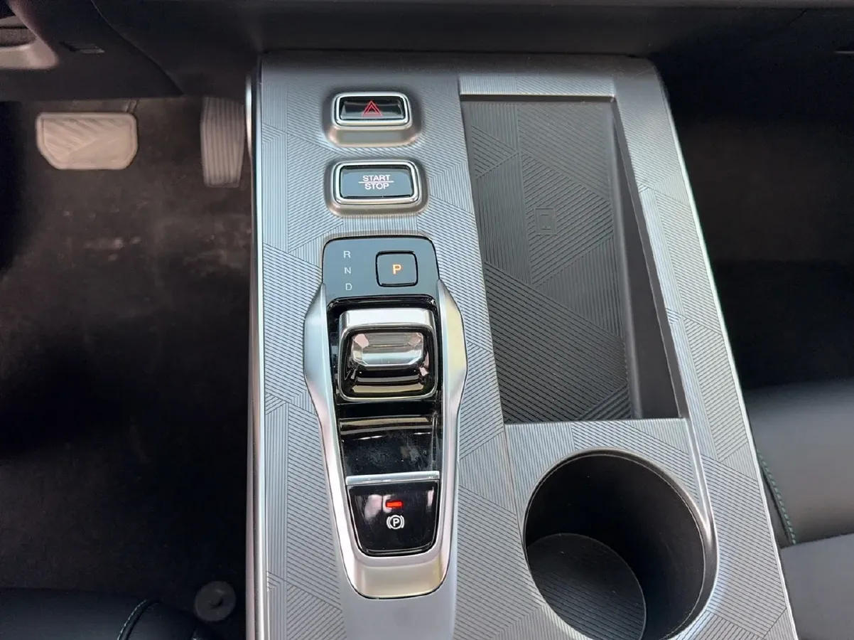 2022 GAC Trumpchi Emkoo 1.5T 177HP L4 7DCT,autocango,china used car exporter,china ev exporter,chinese used car exporter,chinese used ev exporter