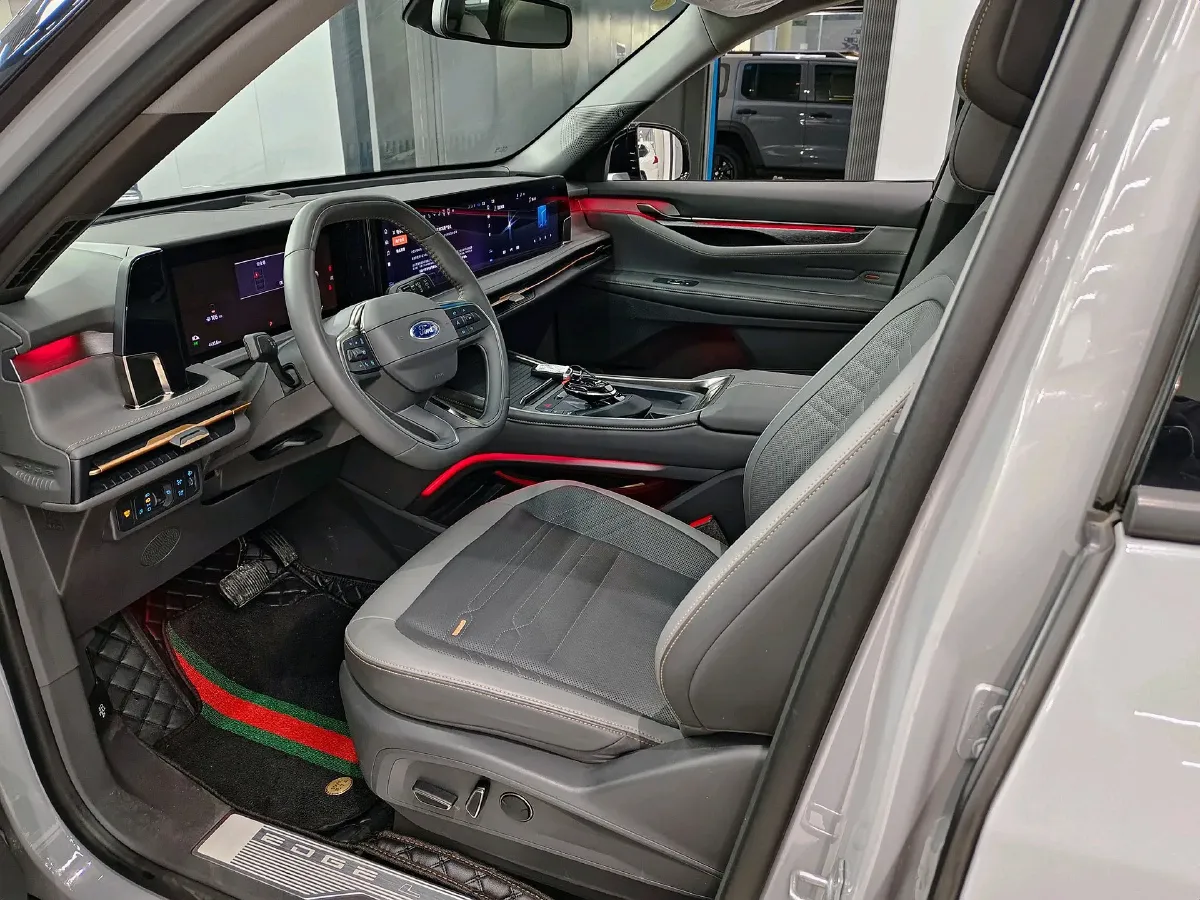 2023 Ford Edge 2.0T 252HP L4 8AT,autocango,china used car exporter,china ev exporter,chinese used car exporter,chinese used ev exporter