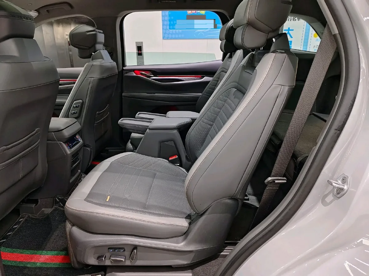 2023 Ford Edge 2.0T 252HP L4 8AT,autocango,china used car exporter,china ev exporter,chinese used car exporter,chinese used ev exporter