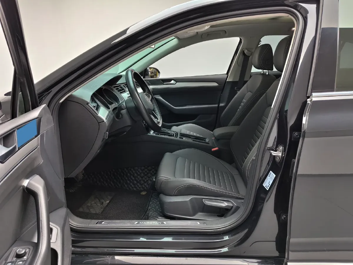 2020 Volkswagen Magotan 1.4T 150HP L4 7DCT,autocango,china used car exporter,china ev exporter,chinese used car exporter,chinese used ev exporter