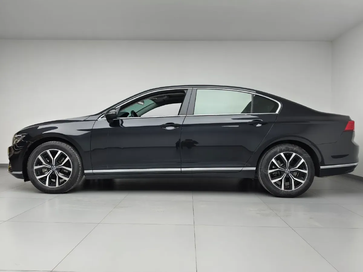 2020 Volkswagen Magotan 1.4T 150HP L4 7DCT,autocango,china used car exporter,china ev exporter,chinese used car exporter,chinese used ev exporter