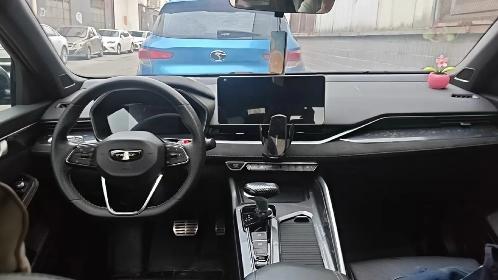 2023 Geely Preface 2.0T 190HP L4 7DCT,autocango,china used car exporter,china ev exporter,chinese used car exporter,chinese used ev exporter