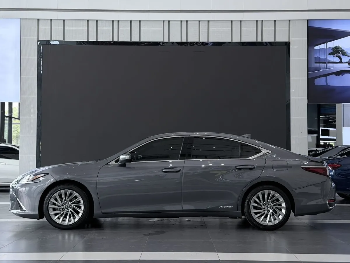 2020 Lexus ES 2.5L 178HP L4 E-CVT Hybrid,autocango,china used car exporter,china ev exporter,chinese used car exporter,chinese used ev exporter