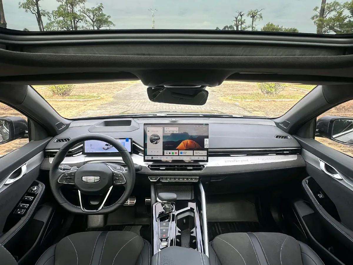 2025 Geely Preface 2.0T 238HP L4 8AT,autocango,china used car exporter,china ev exporter,chinese used car exporter,chinese used ev exporter