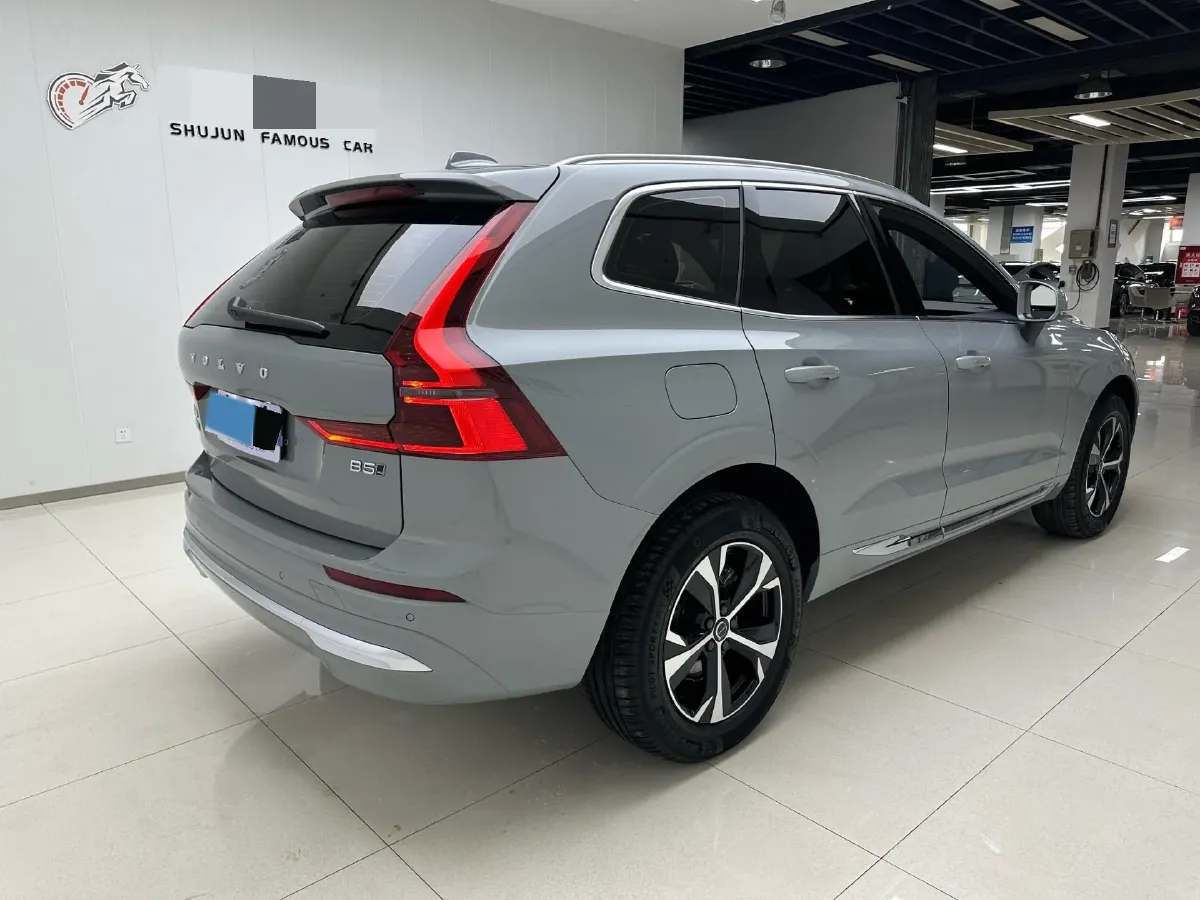 2026 Volvo XC60 2.0T 250HP L4 8AT,autocango,china used car exporter,china ev exporter,chinese used car exporter,chinese used ev exporter