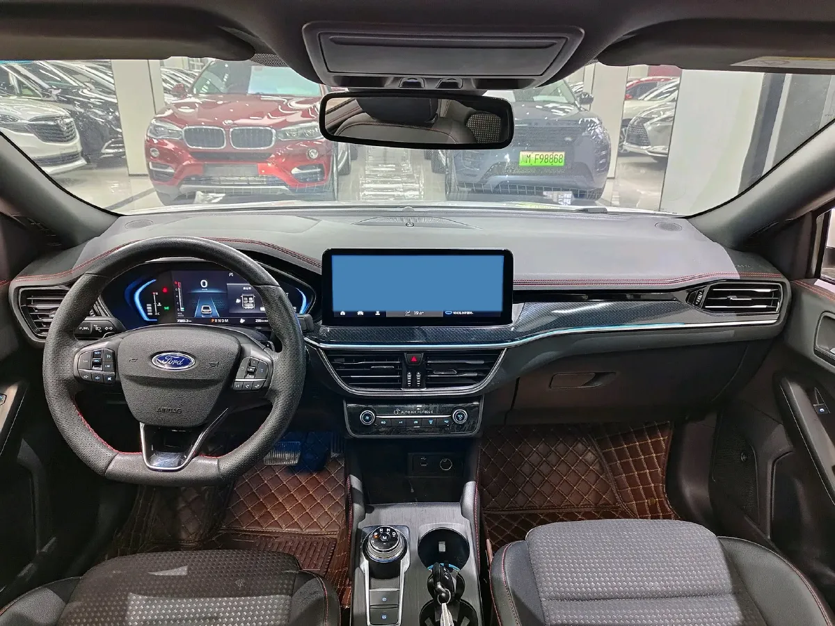 2021 Ford Focus 1.5T 174HP L3 8AT,autocango,china used car exporter,china ev exporter,chinese used car exporter,chinese used ev exporter