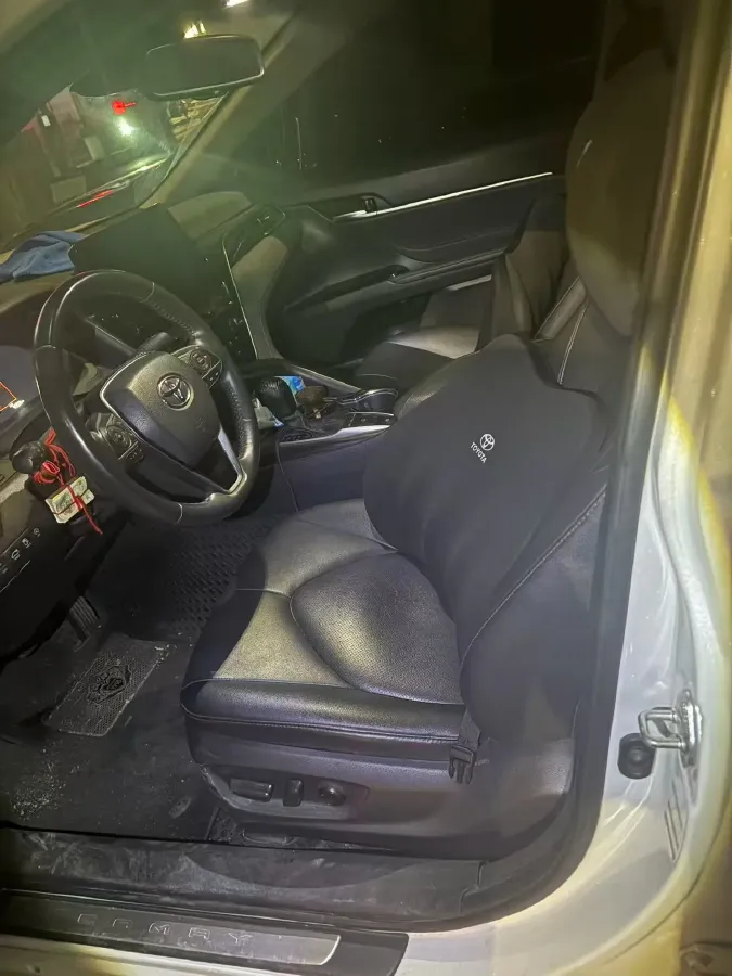 2021 Toyota Camry 2.5L 209HP L4 8AT,autocango,china used car exporter,china ev exporter,chinese used car exporter,chinese used ev exporter