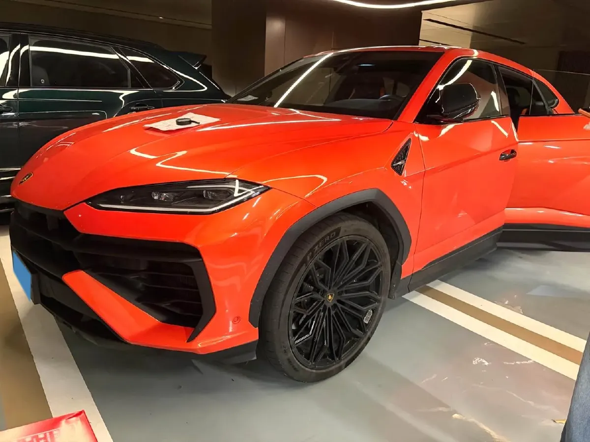 2025 Lamborghini Urus SE 4.0T 620HP V8 8AT PHEV,autocango,china used car exporter,china ev exporter,chinese used car exporter,chinese used ev exporter