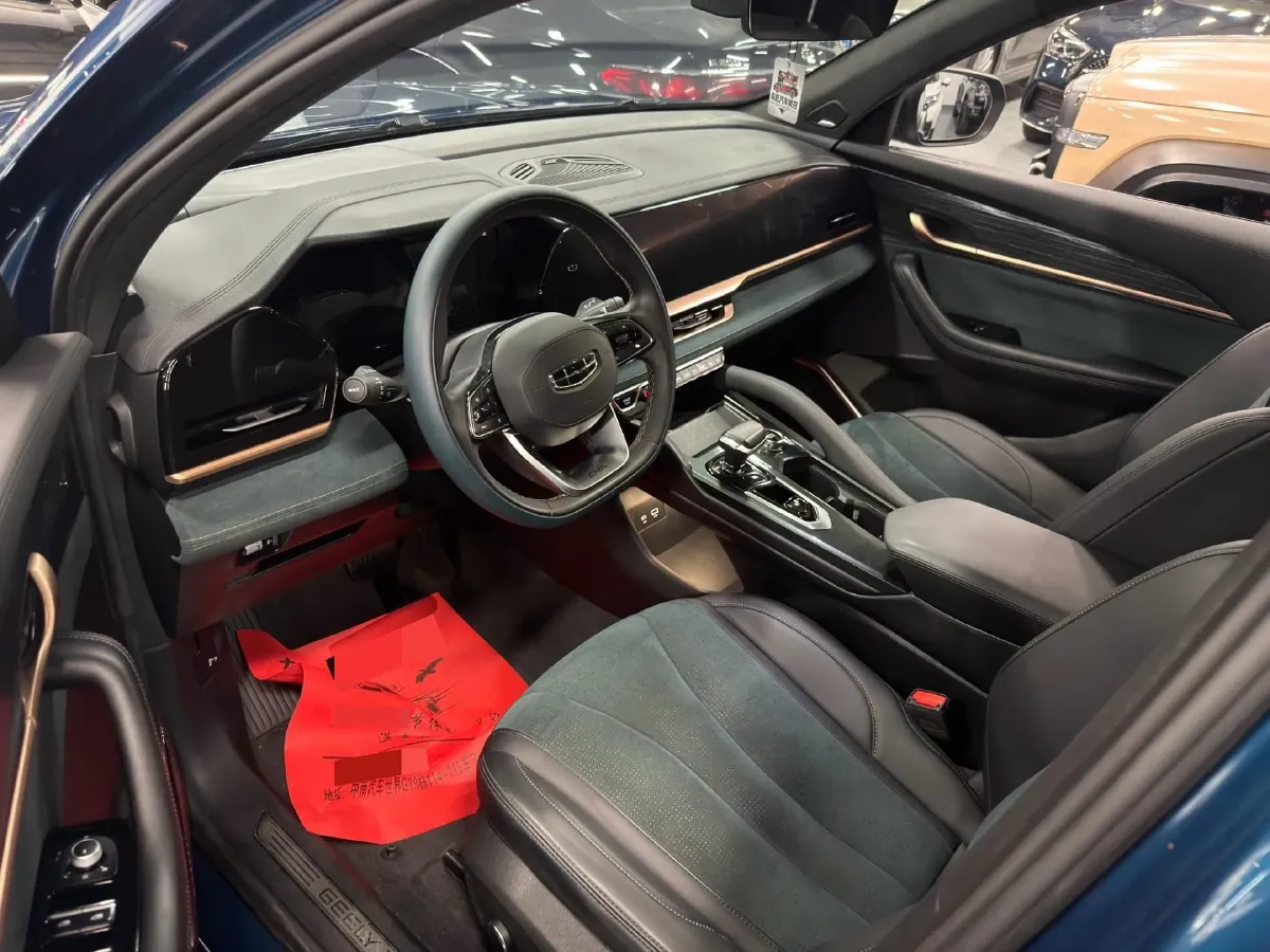 2021 Geely Monjaro 2.0T 218HP L4 7DCT,autocango,china used car exporter,china ev exporter,chinese used car exporter,chinese used ev exporter