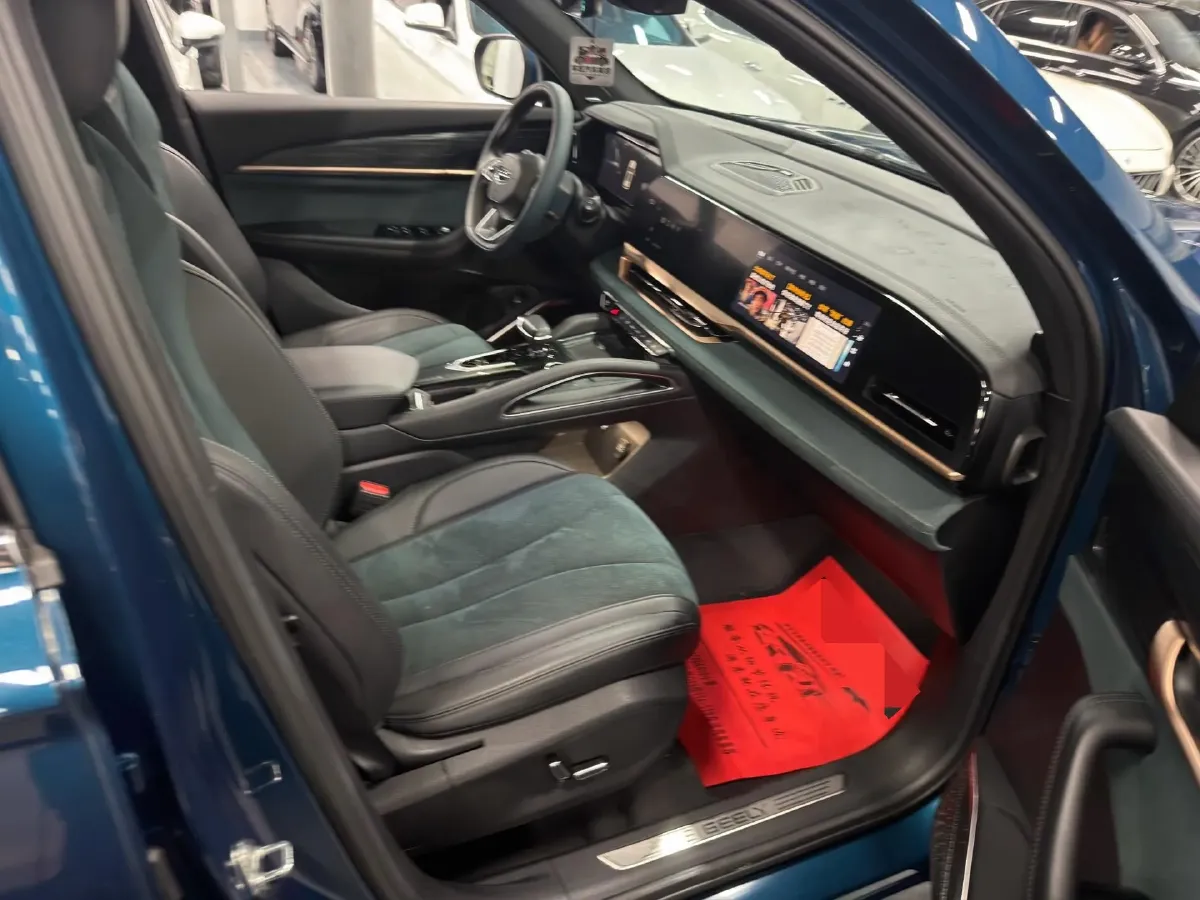 2021 Geely Monjaro 2.0T 218HP L4 7DCT,autocango,china used car exporter,china ev exporter,chinese used car exporter,chinese used ev exporter