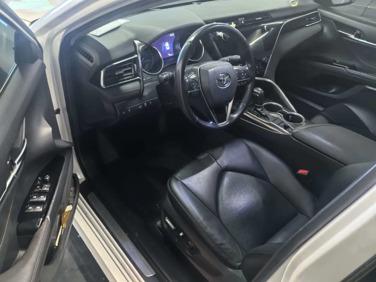 2019 Toyota Camry 2.0L 178HP L4 CVT,autocango,china used car exporter,china ev exporter,chinese used car exporter,chinese used ev exporter