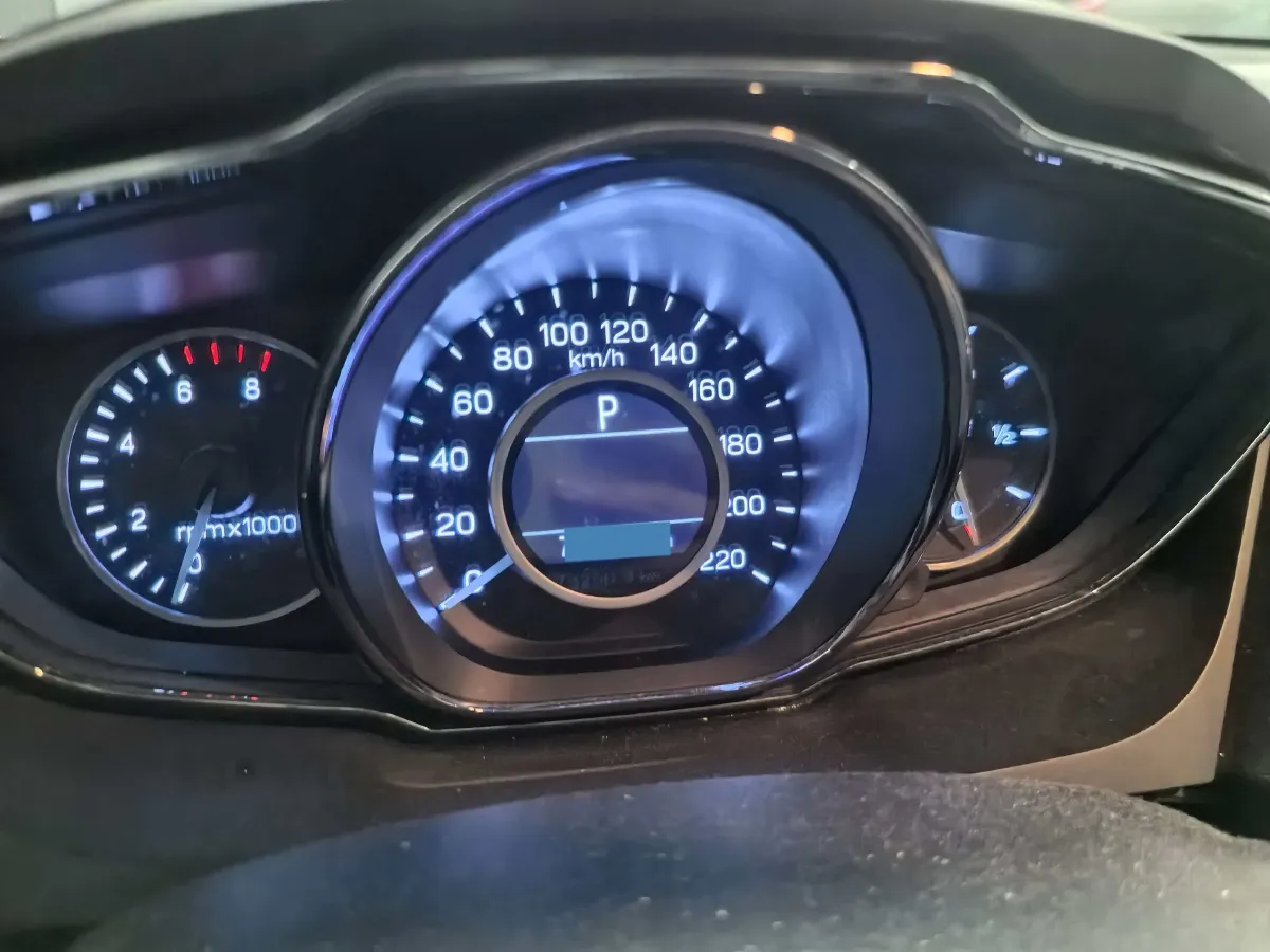 2019 Ford Escort 1.5L 122HP L3 6AT,autocango,china used car exporter,china ev exporter,chinese used car exporter,chinese used ev exporter