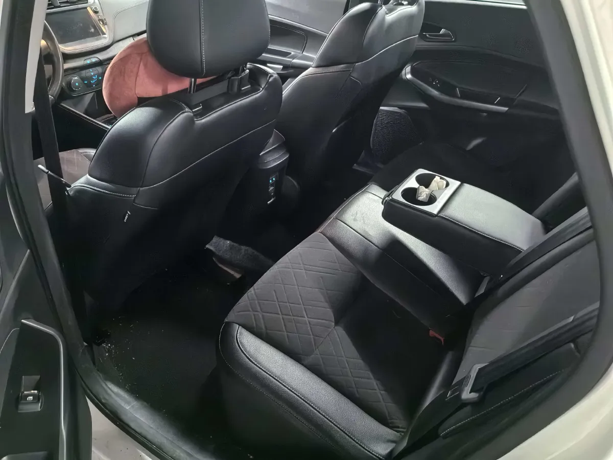 2019 Ford Escort 1.5L 122HP L3 6AT,autocango,china used car exporter,china ev exporter,chinese used car exporter,chinese used ev exporter