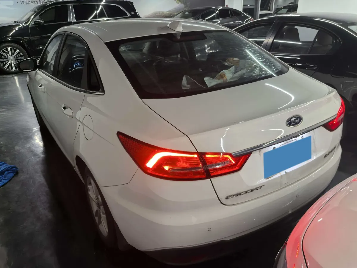 2019 Ford Escort 1.5L 122HP L3 6AT,autocango,china used car exporter,china ev exporter,chinese used car exporter,chinese used ev exporter