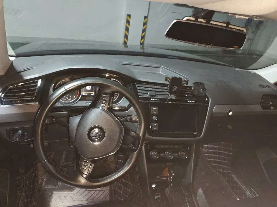 2019 Volkswagen CC 2.0T 186HP L4 7DCT,autocango,china used car exporter,china ev exporter,chinese used car exporter,chinese used ev exporter