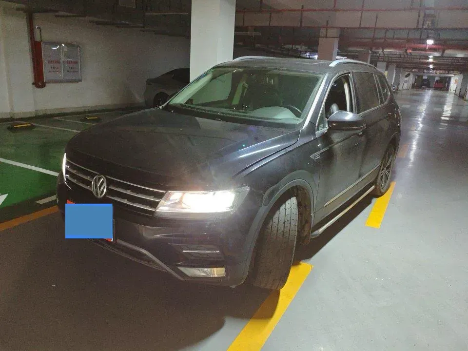 2019 Volkswagen CC 2.0T 186HP L4 7DCT,autocango,china used car exporter,china ev exporter,chinese used car exporter,chinese used ev exporter