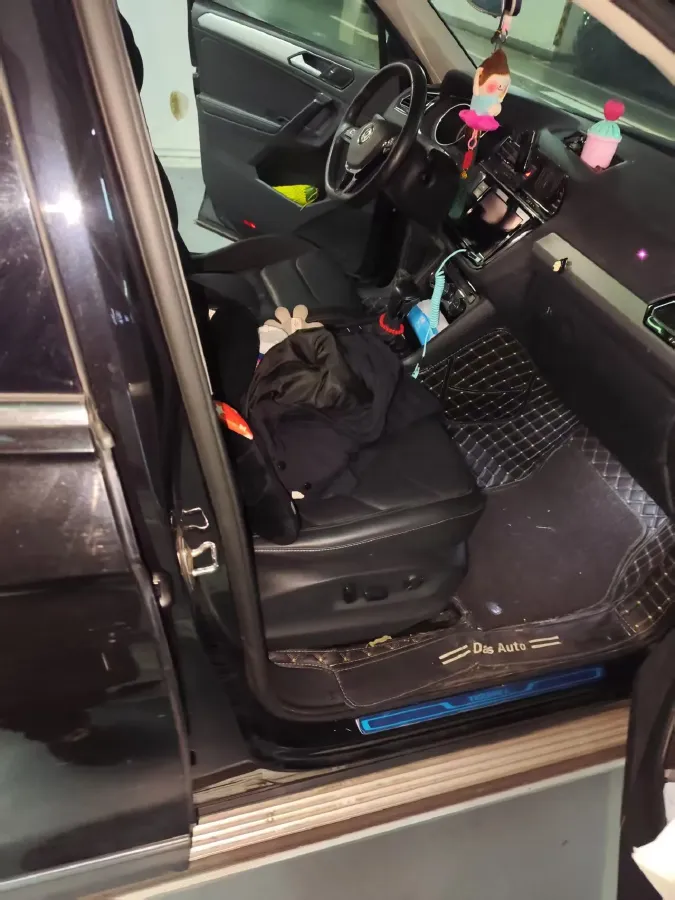 2019 Volkswagen CC 2.0T 186HP L4 7DCT,autocango,china used car exporter,china ev exporter,chinese used car exporter,chinese used ev exporter