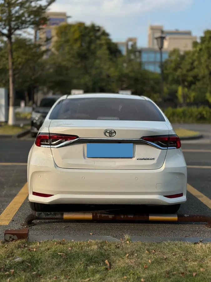 2021 Toyota Corolla 1.2T 116HP L4 CVT,autocango,china used car exporter,china ev exporter,chinese used car exporter,chinese used ev exporter