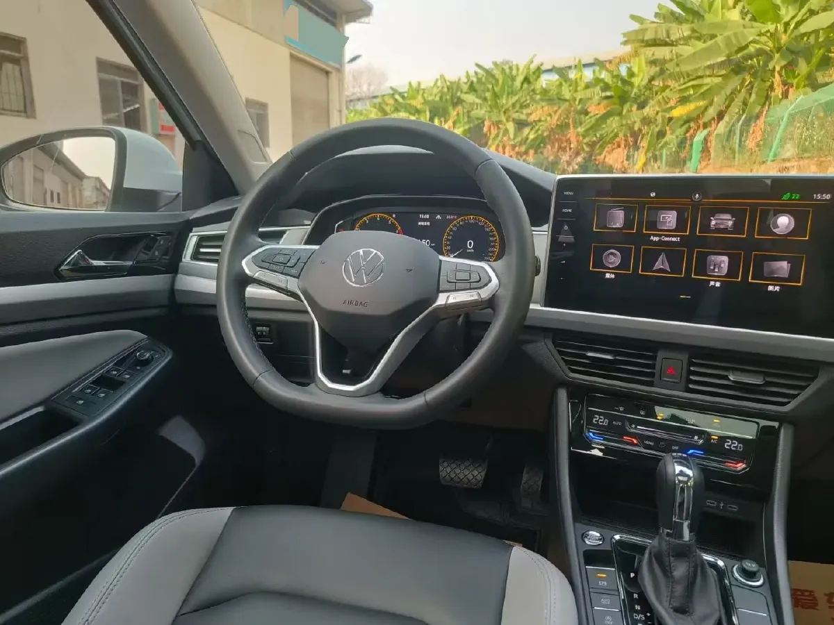 2023 Volkswagen Bora 1.5T 160HP L4 7DCT,autocango,china used car exporter,china ev exporter,chinese used car exporter,chinese used ev exporter