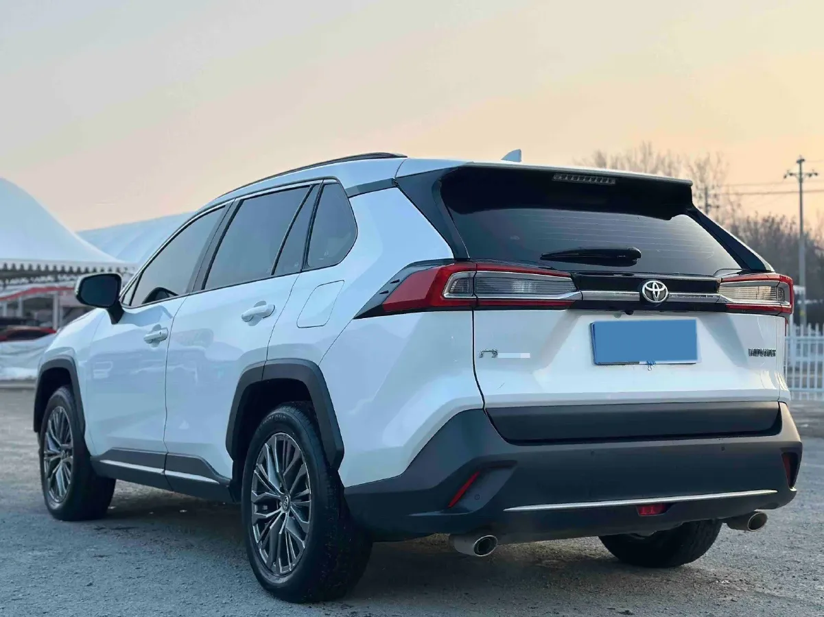 2023 Toyota Wildlander 2.0L 171HP L4 CVT,autocango,china used car exporter,china ev exporter,chinese used car exporter,chinese used ev exporter