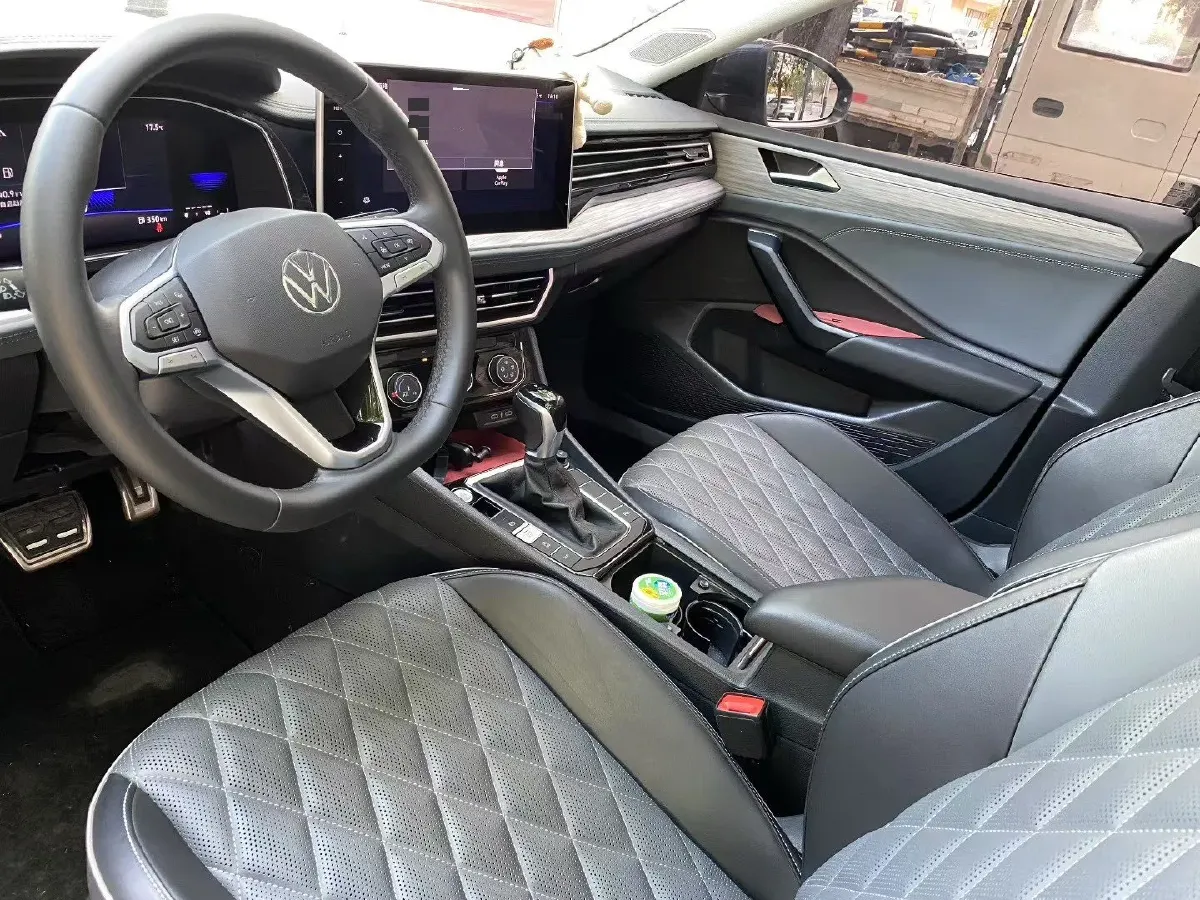 2024 Volkswagen Sagitar 1.5T 160HP L4 7DCT,autocango,china used car exporter,china ev exporter,chinese used car exporter,chinese used ev exporter