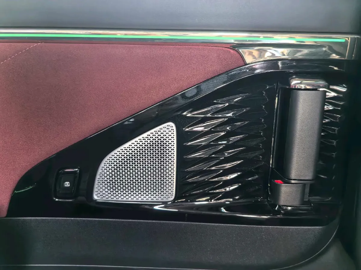 2023 GAC Trumpchi M8 2.0T 190HP L4 E-CVT Hybrid,autocango,china used car exporter,china ev exporter,chinese used car exporter,chinese used ev exporter