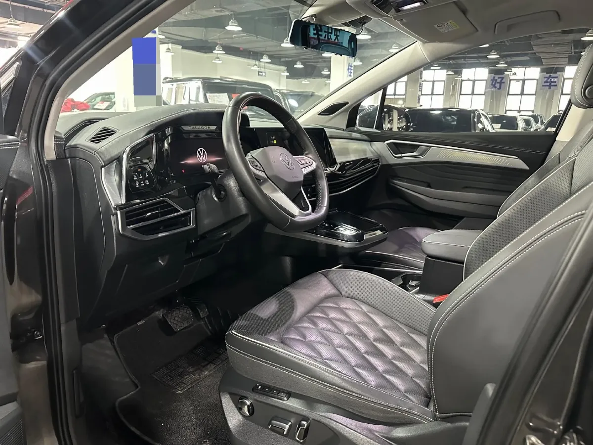 2022 Volkswagen Talagon 2.5T 299HP V6 7DCT,autocango,china used car exporter,china ev exporter,chinese used car exporter,chinese used ev exporter