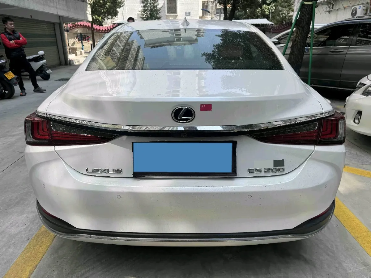 2021 Lexus ES 2.0L 173HP L4 CVT,autocango,china used car exporter,china ev exporter,chinese used car exporter,chinese used ev exporter