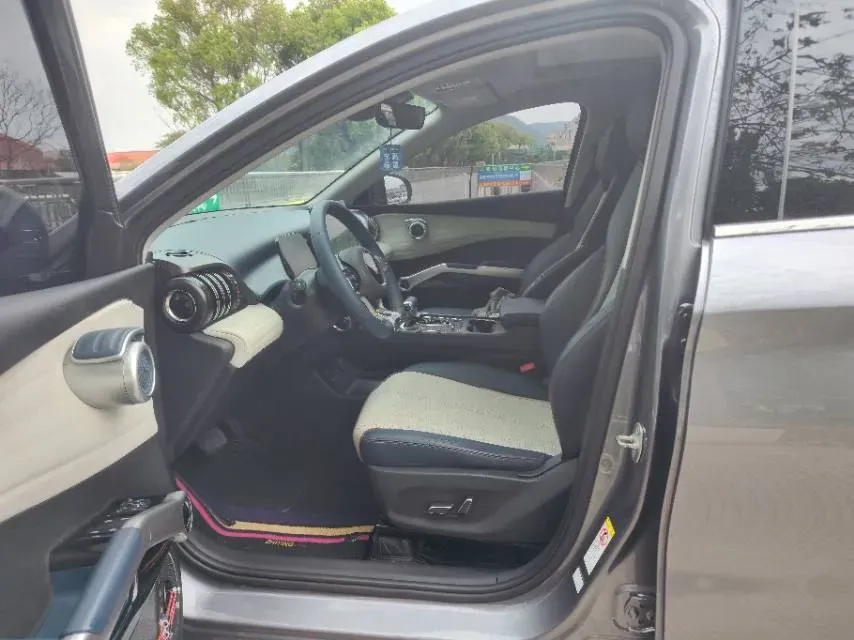 2022 Foton Grand General G7 2.0T 238HP L4 8AT,autocango,china used car exporter,china ev exporter,chinese used car exporter,chinese used ev exporter