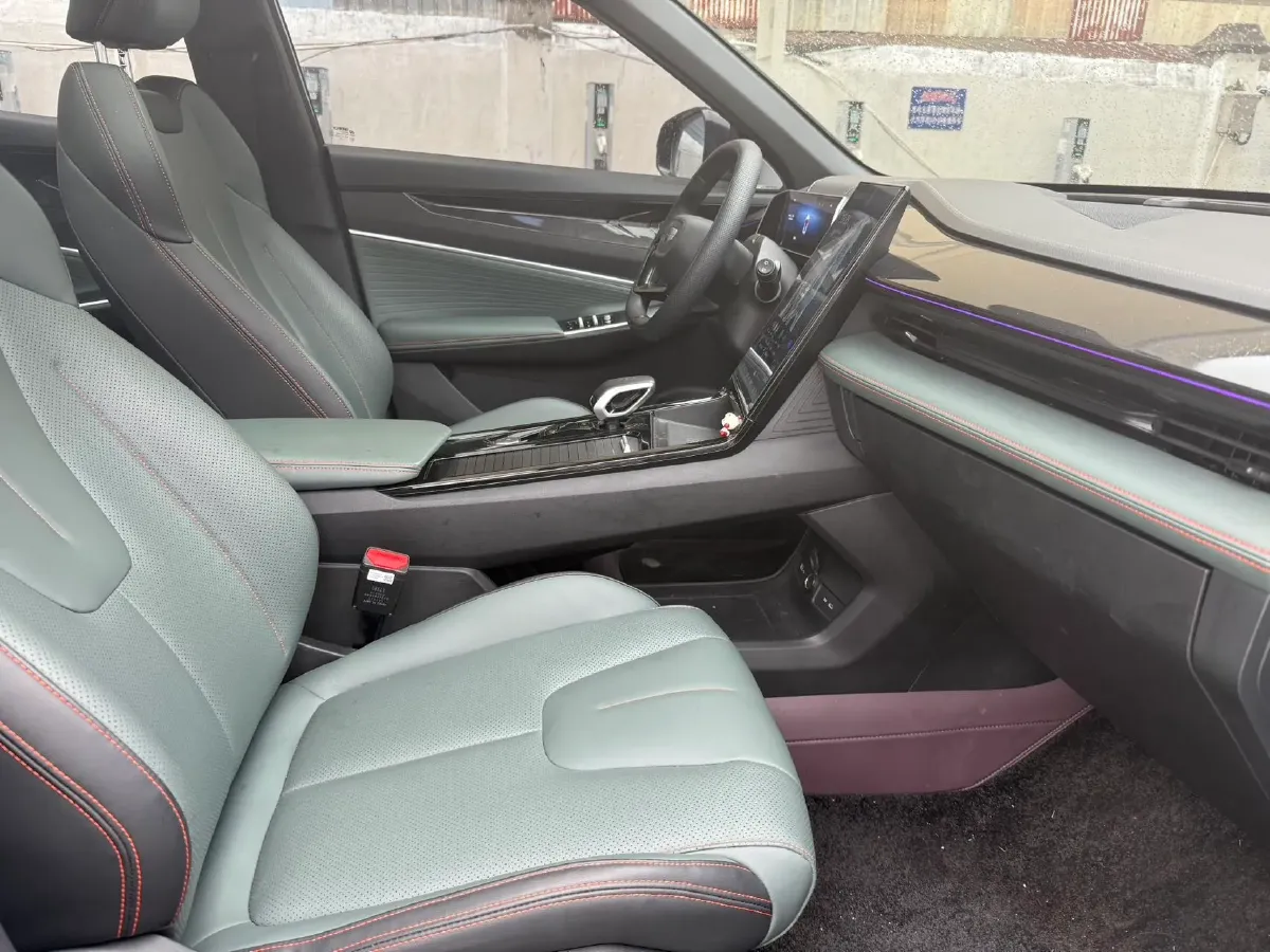 2024 Geely Azkarra 1.5T 181HP L4 7DCT,autocango,china used car exporter,china ev exporter,chinese used car exporter,chinese used ev exporter