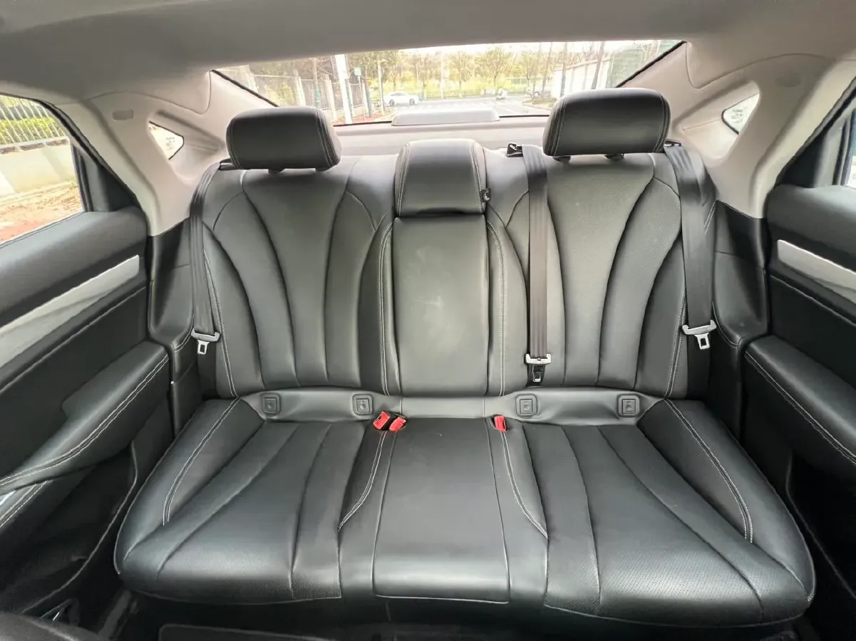 2020 Geely Emgrand GT 1.8T 184HP L4 6AT,autocango,china used car exporter,china ev exporter,chinese used car exporter,chinese used ev exporter